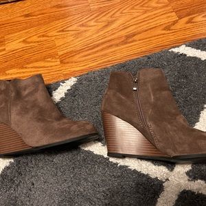 Brand NEW dress boots